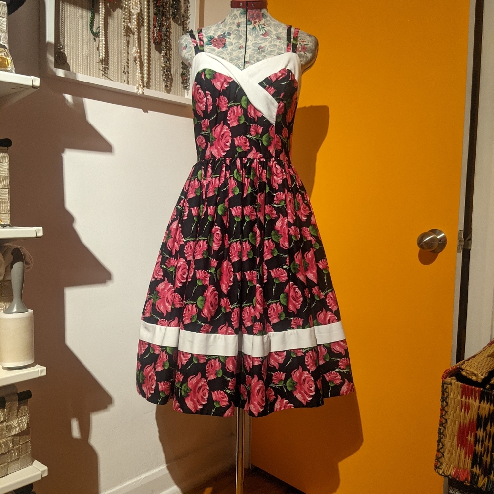 Unique Vintage swing dress size Medium